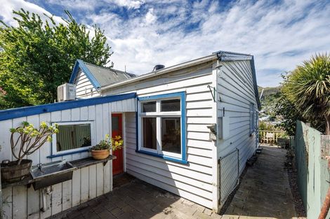 Photo of property in 12 Ticehurst Road, Lyttelton, 8082