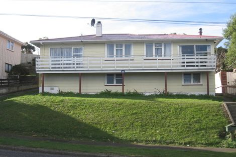 Photo of property in 22 Gloucester Street, Cannons Creek, Porirua, 5024