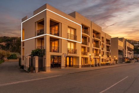 Photo of property in Admiralty Courts, 1/42 Marriner Street, Sumner, Christchurch, 8081