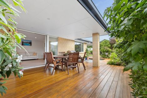 Photo of property in 18 Woolshed Drive, Stoke, Nelson, 7011