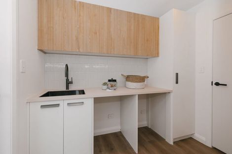 Photo of property in 15 Ihaka Street, Hokowhitu, Palmerston North, 4410