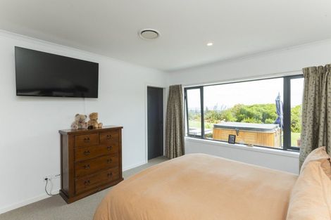 Photo of property in 32 Hillview Terrace, Mangapapa, Gisborne, 4010