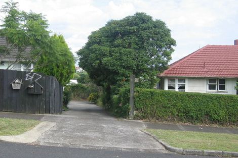 Photo of property in 34 Roseman Avenue, Mount Roskill, Auckland, 1041