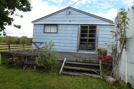 Photo of property in 72 Hastings Street, Halcombe, Feilding, 4779