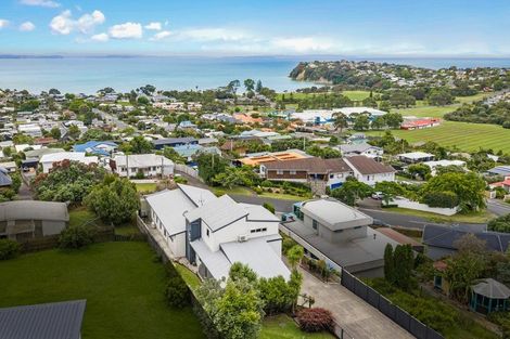 Photo of property in 33 Totara Road, Stanmore Bay, Whangaparaoa, 0932