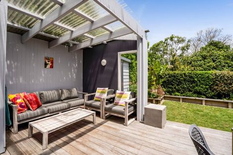 Photo of property in 34 Robe Street, New Plymouth, 4310