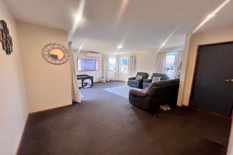Photo of property in 1/8 Campion Place, Halswell, Christchurch, 8025