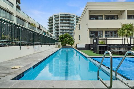 Photo of property in Oceanside Tower 1, 5/2d Marine Parade, Mount Maunganui, 3116