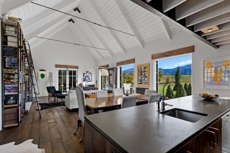 Photo of property in 10 Baird Lane, Lake Hayes, Queenstown, 9371