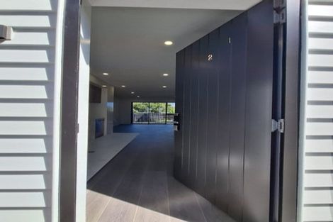 Photo of property in 2/17 Barneys Farm Road, Clendon Park, Auckland, 2103