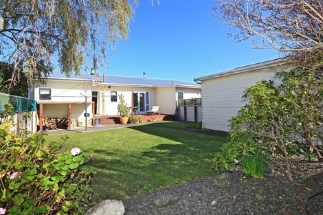 Photo of property in 2/1236 Louie Street, Parkvale, Hastings, 4122