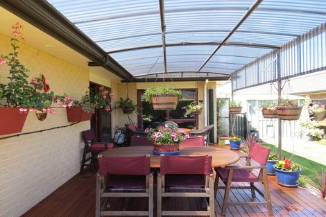 Photo of property in 11 Victoria Street, Coromandel, 3506
