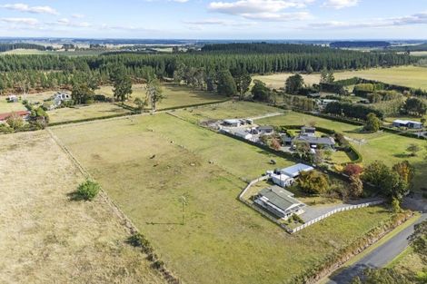 Photo of property in 363 Brandon Hall Road, Bulls, 4894