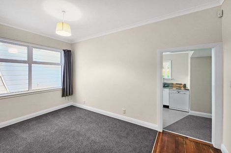 Photo of property in 67 Rolleston Street, Mount Cook, Wellington, 6021