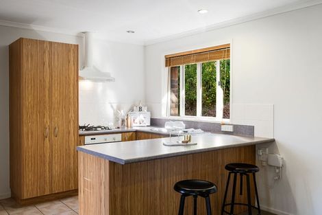 Photo of property in 25 Blue Heron Rise, Stanmore Bay, Whangaparaoa, 0932