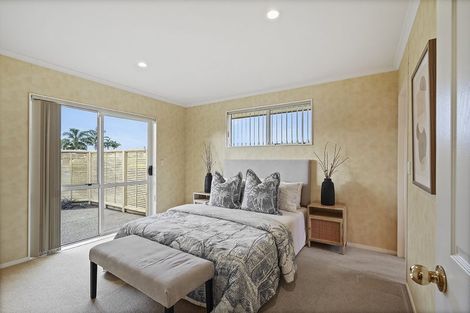 Photo of property in 1 Kirk Close, Rototuna, Hamilton, 3210