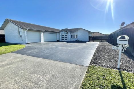 Photo of property in 54 Sirius Crescent, Rototuna North, Hamilton, 3210