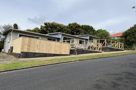 Photo of property in 1/89 Glenpark Avenue, Frankleigh Park, New Plymouth, 4310