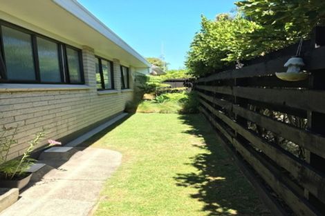 Photo of property in 15a Burrows Street, Tauranga South, Tauranga, 3112
