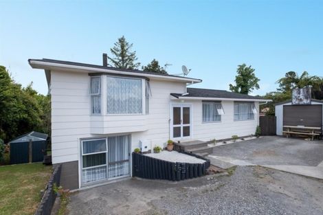 Photo of property in 13 Pembroke Road W, Stratford, 4332