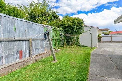 Photo of property in 2/1205 Karamu Road North, Mayfair, Hastings, 4122