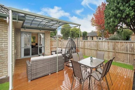 Photo of property in 1/28 Montilla Place, Manurewa, Auckland, 2102
