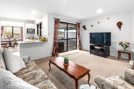 Photo of property in 16 Maxwell Place, Queenstown, 9300