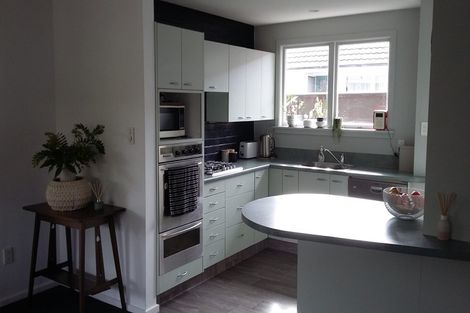 Photo of property in 82 Roberta Drive, Somerfield, Christchurch, 8024