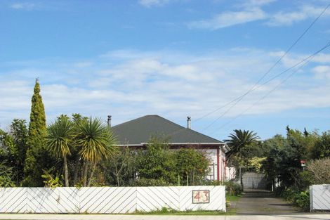 Photo of property in 43 Caius Avenue, Gonville, Whanganui, 4501