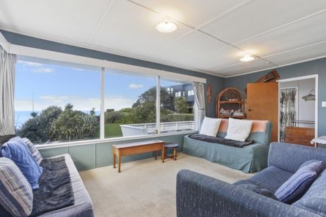 Photo of property in 63 Rothesay Bay Road, Rothesay Bay, Auckland, 0630