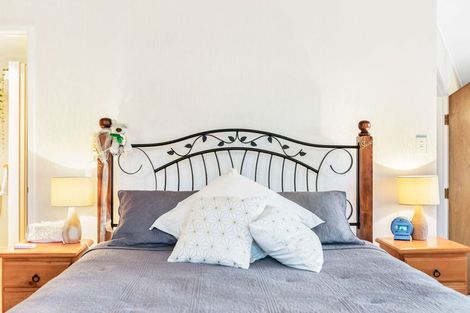 Photo of property in 153 Aviemore Drive, Highland Park, Auckland, 2010