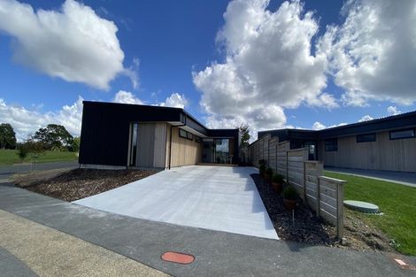 Photo of property in 1 Cherry Tree Lane, Glenbervie, 0173