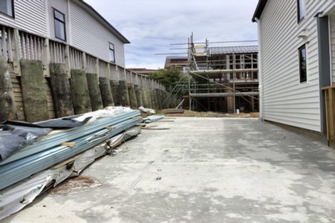 Photo of property in 1 Korokio Lane, Henderson, Auckland, 0612