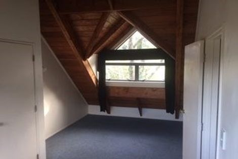 Photo of property in 1/22 Valecrest Place, Bayview, Auckland, 0629