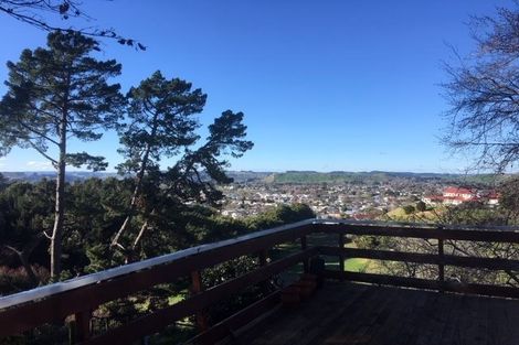 Photo of property in 13 Hillside Terrace, Saint Johns Hill, Whanganui, 4500