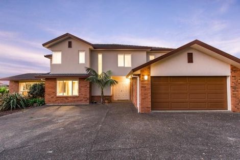 Photo of property in 10 Bejoy Rise, East Tamaki Heights, Auckland, 2016