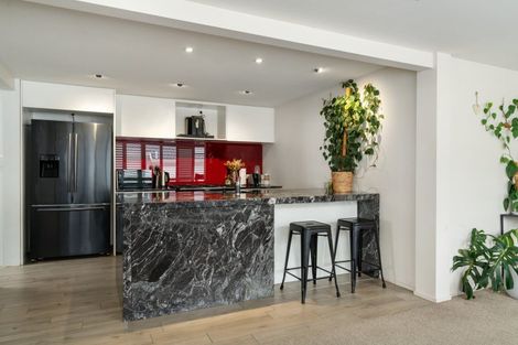 Photo of property in 1/30 Marine Parade, Mount Maunganui, 3116