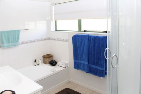 Photo of property in 24 Garden Grove, Tairua, 3508