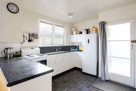 Photo of property in 411 Huia Street, Camberley, Hastings, 4120