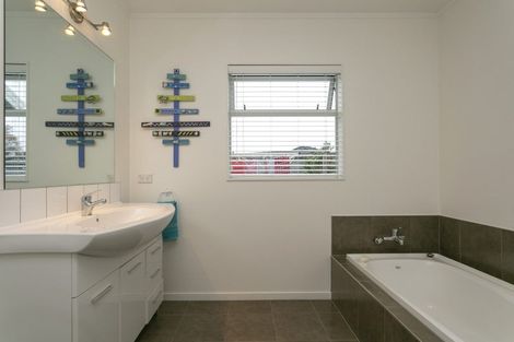 Photo of property in 3 Van Asch Lane, Rangatira Park, Taupo, 3330