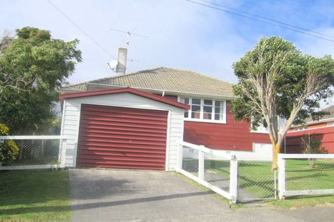 Photo of property in 6 Brown Grove, Ranui, Porirua, 5024