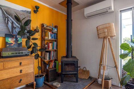 Photo of property in 61 Fairview Crescent, Omiha, Waiheke Island, 1081