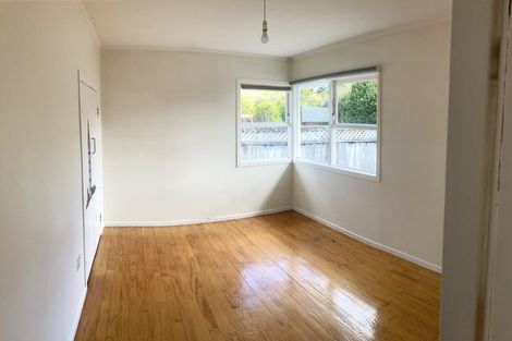 Photo of property in 2/18 Ocean View Road, Northcote, Auckland, 0627