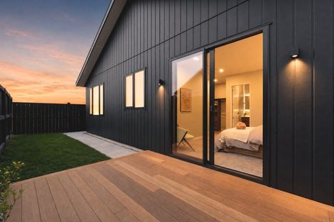 Photo of property in 17 Tamaota Terrace, Wainui, 0992