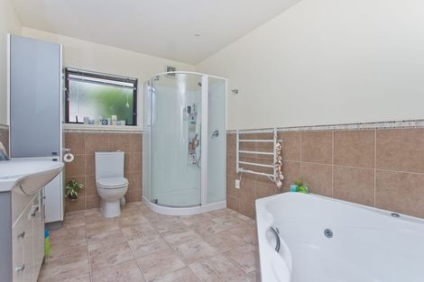 Photo of property in 3c Appleyard Crescent, Meadowbank, Auckland, 1072