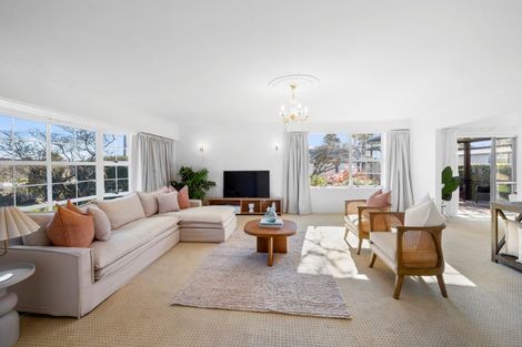 Photo of property in 293 Mangorei Road, Merrilands, New Plymouth, 4312