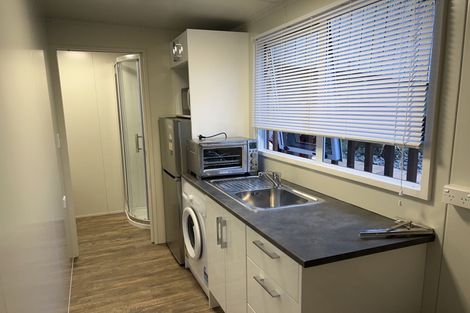 Photo of property in 20 Kilear Close, Pinehill, Auckland, 0632