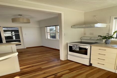 Photo of property in 40-40a Hamblyn Street, Strandon, New Plymouth, 4312