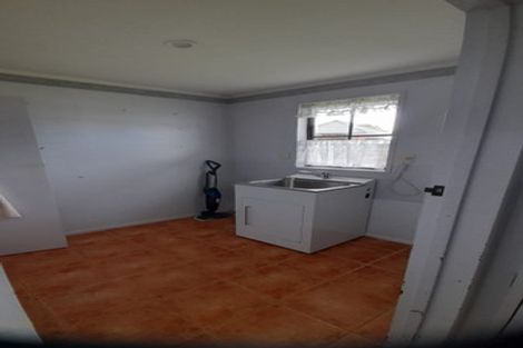 Photo of property in 35 Amberley Avenue, Westbrook, Palmerston North, 4412