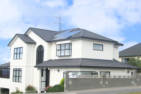 Photo of property in 71 Ashton Fitchett Drive, Brooklyn, Wellington, 6021